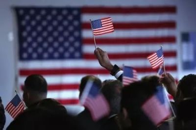 取消因私出入境中介資質認證 移民大門要關閉了嗎？